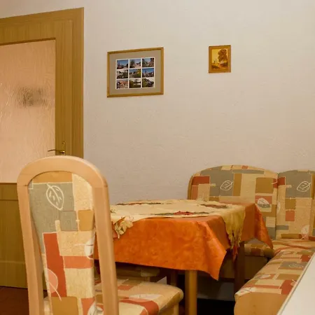 Apartment Zum Dorfschullehrer Luebbenau