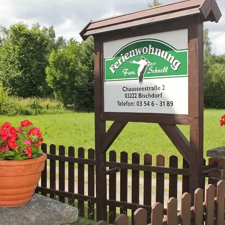 Zum Dorfschullehrer Apartman *