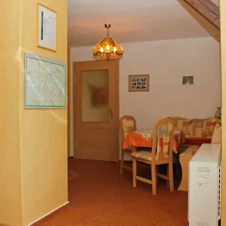 Zum Dorfschullehrer *