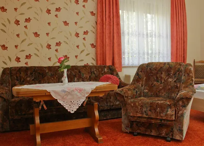 Zum Dorfschullehrer *